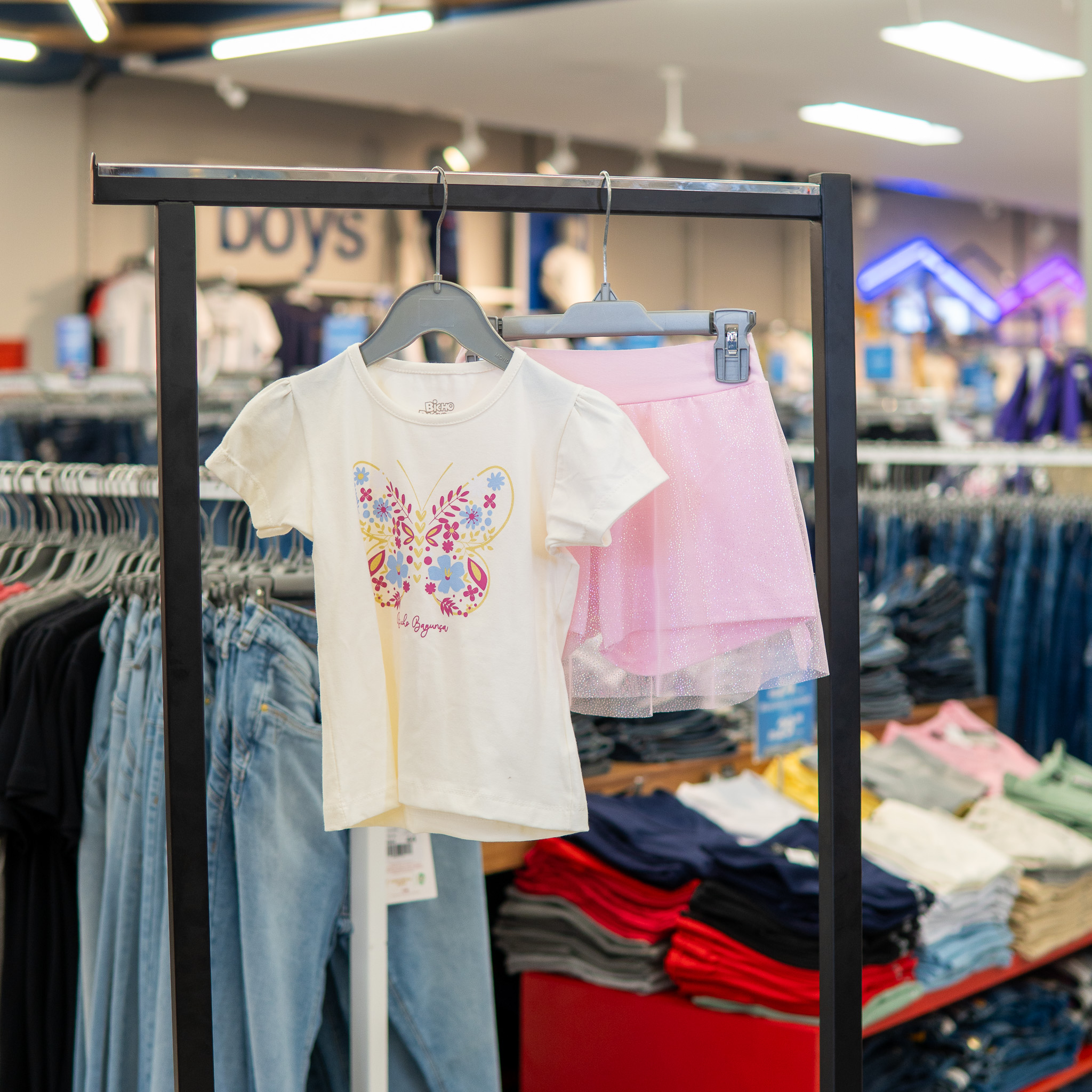 Conjunto Shorts + Saia (Infantil)